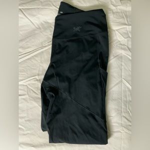 Arc’teryx Womens Oriel Leggings- Large